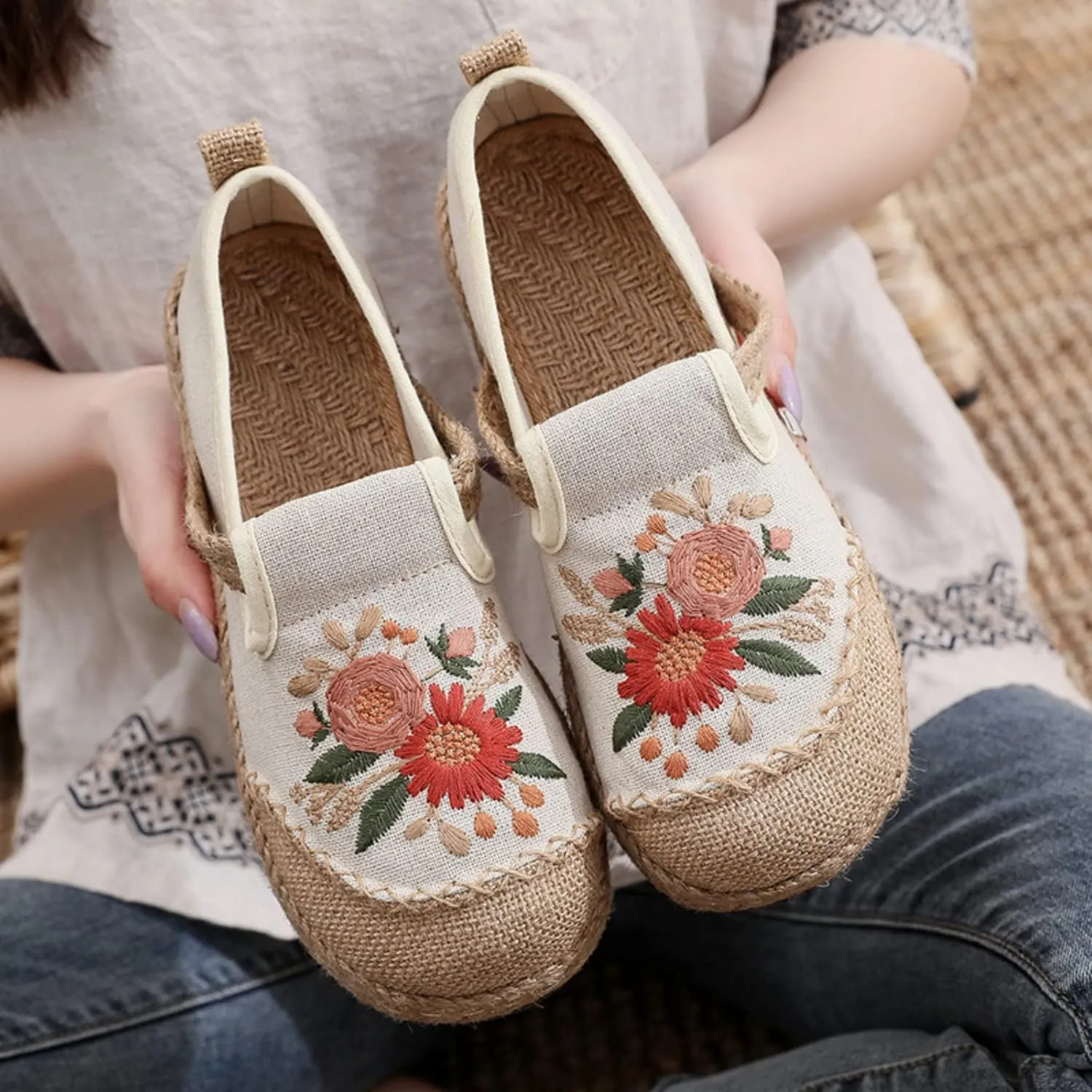 Espadrilles for Women Flat Slip on Loafers House Shoes Flowers Embroidered Casual Linen Closed Toe Espadrilles
