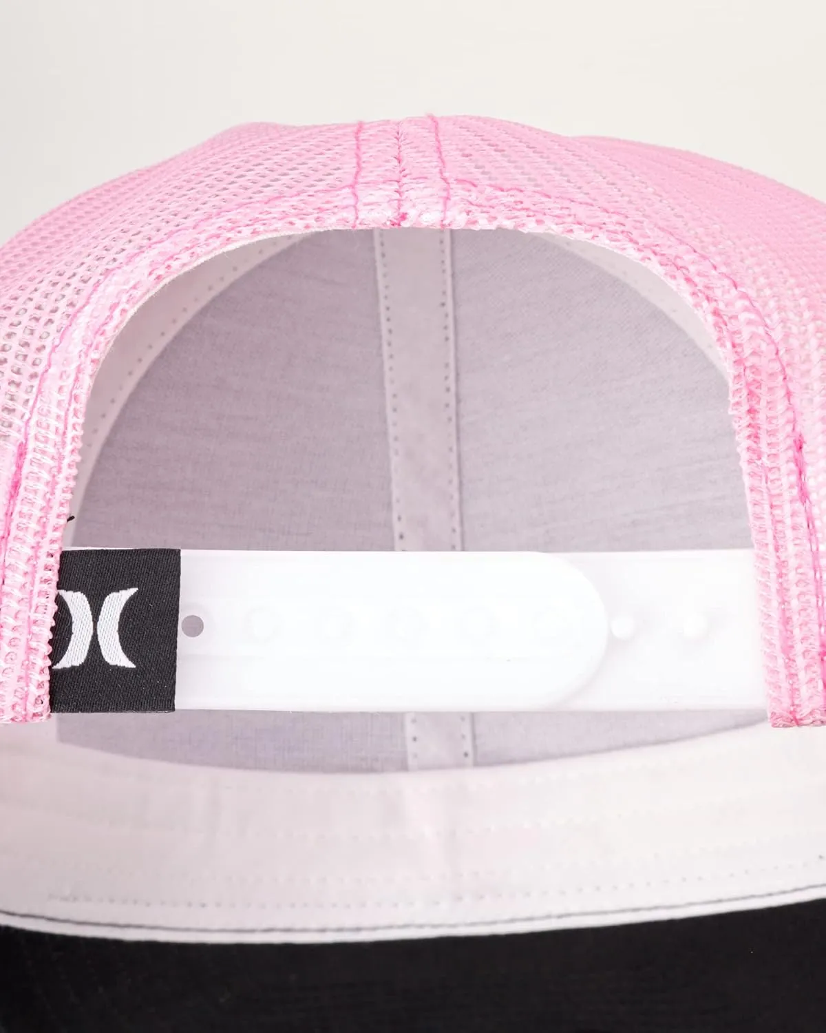 Hurley Men's Trucker Hat - Corp Snap Back Comfortable Curved Bill with Adjustable Snap Closure - Trucker Hats for Men