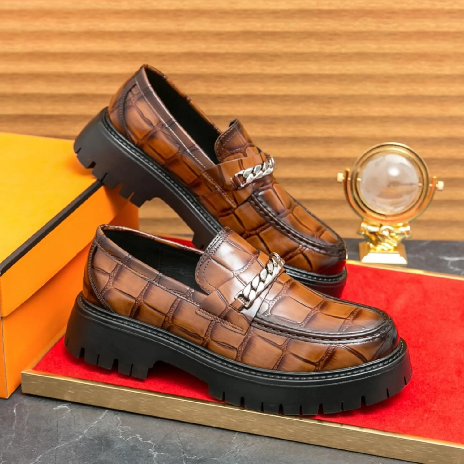 Men's Fashion Textured Leather Lug Sole Platform Comfort Slip - On Loafers Dress Shoes