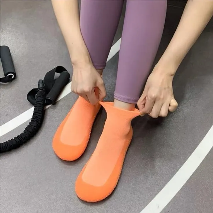 Quiet Non-Slip Yoga Socks and Shoes for Women, Perfect for Indoor Pilates and Yoga, Built-In Socks and Shoes, Shock-Absorbing Soft Sole Athletic Shoes