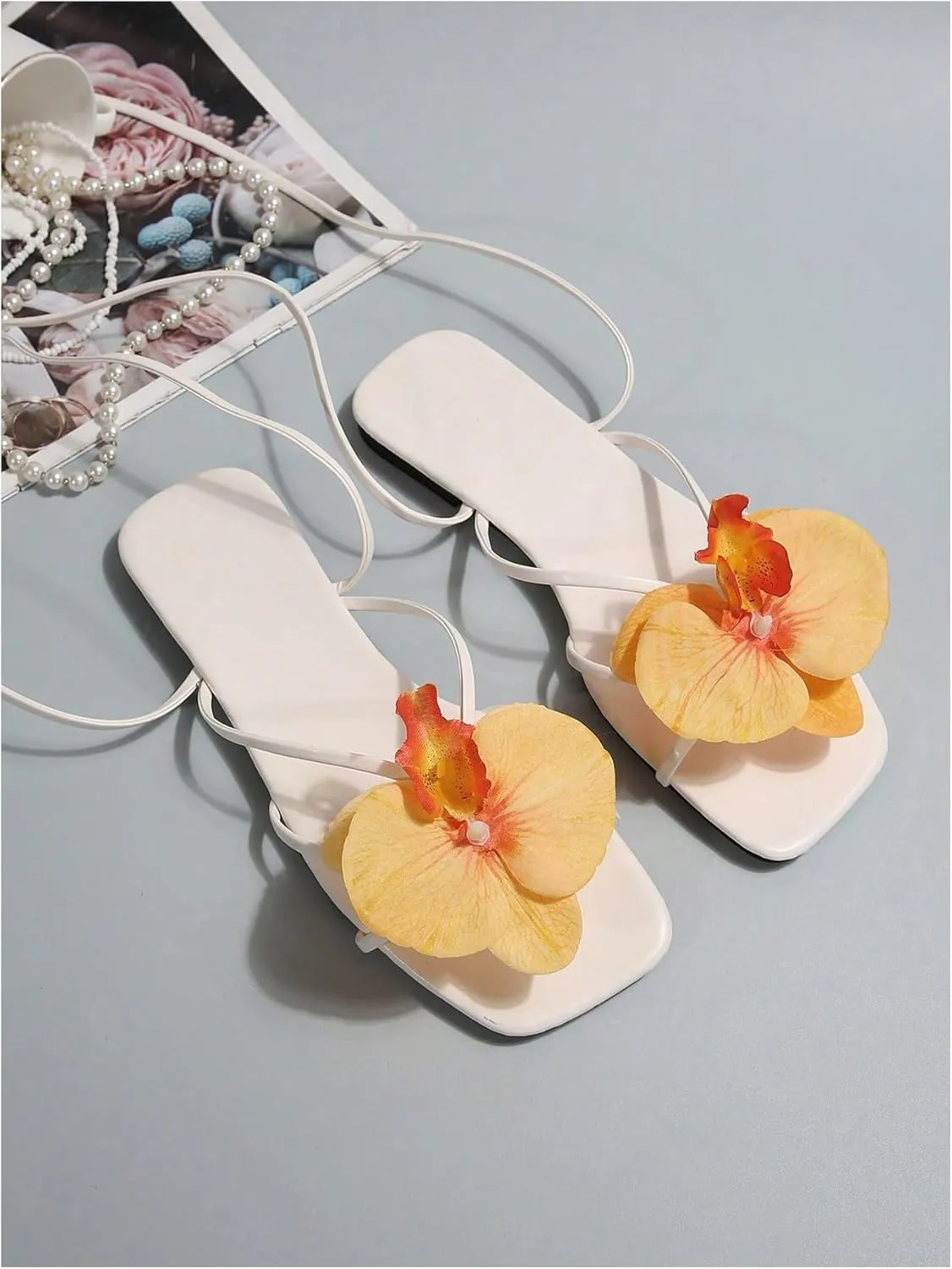 Verdusa Women's 3D Flower Strappy Sandals Lace Up Square Toe Roman Sandals