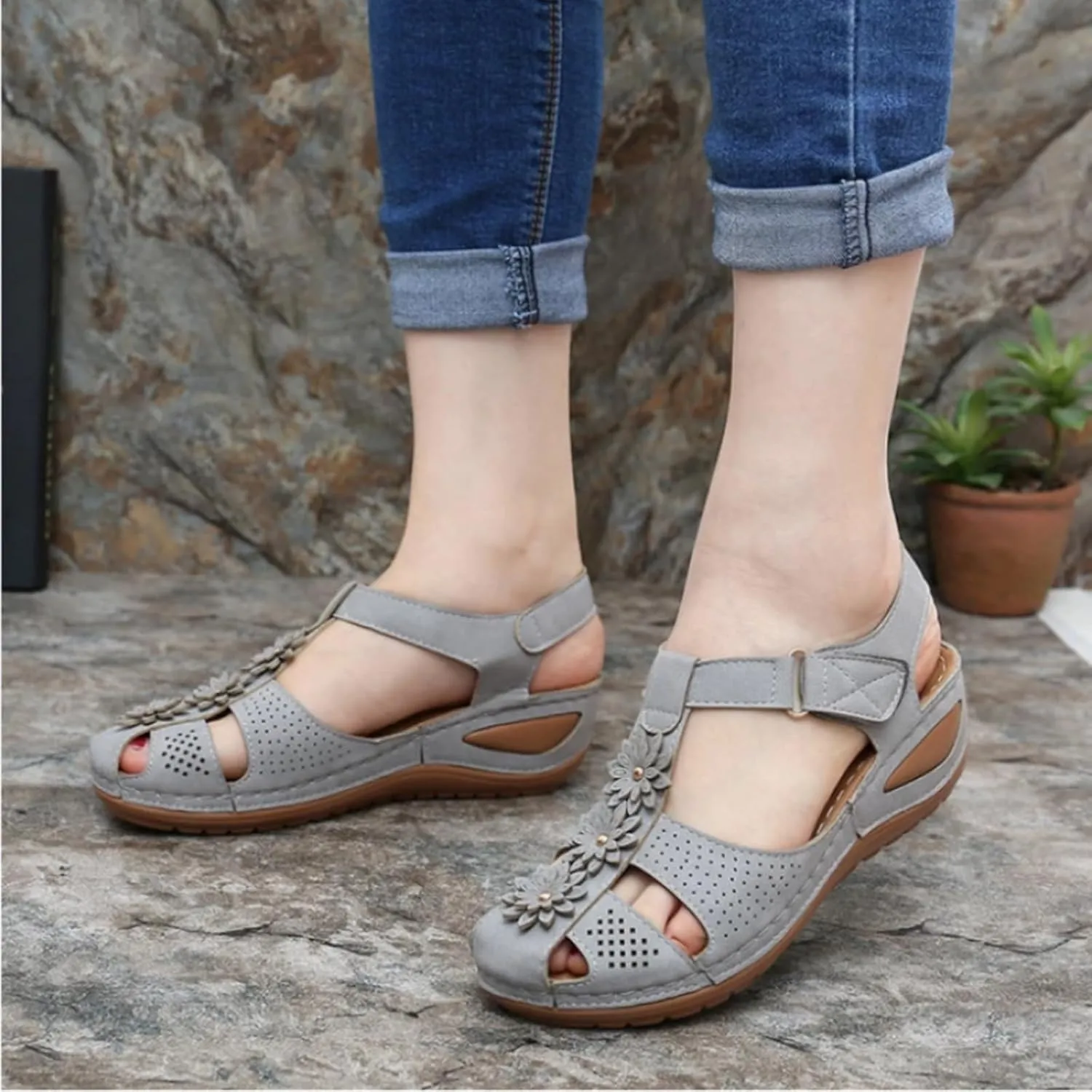 Womens Wedge Sandals Summer Closed Toe for Women Dressy Wedges Casual Hollow Out Orthopedic Shoes Comfy Bohemia Gladiator Ankle Strap Slip On Platform Sandals Comfort Orthotic Breathable Sandal